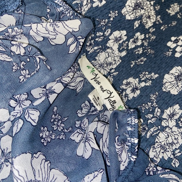 Floral Summer Dress - Picture 2 of 5